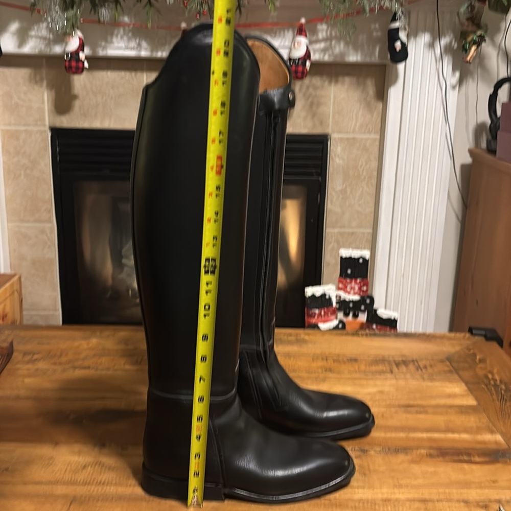 Sleek Black Knee-High Heeled Boots for Women - Picture 11 of 16